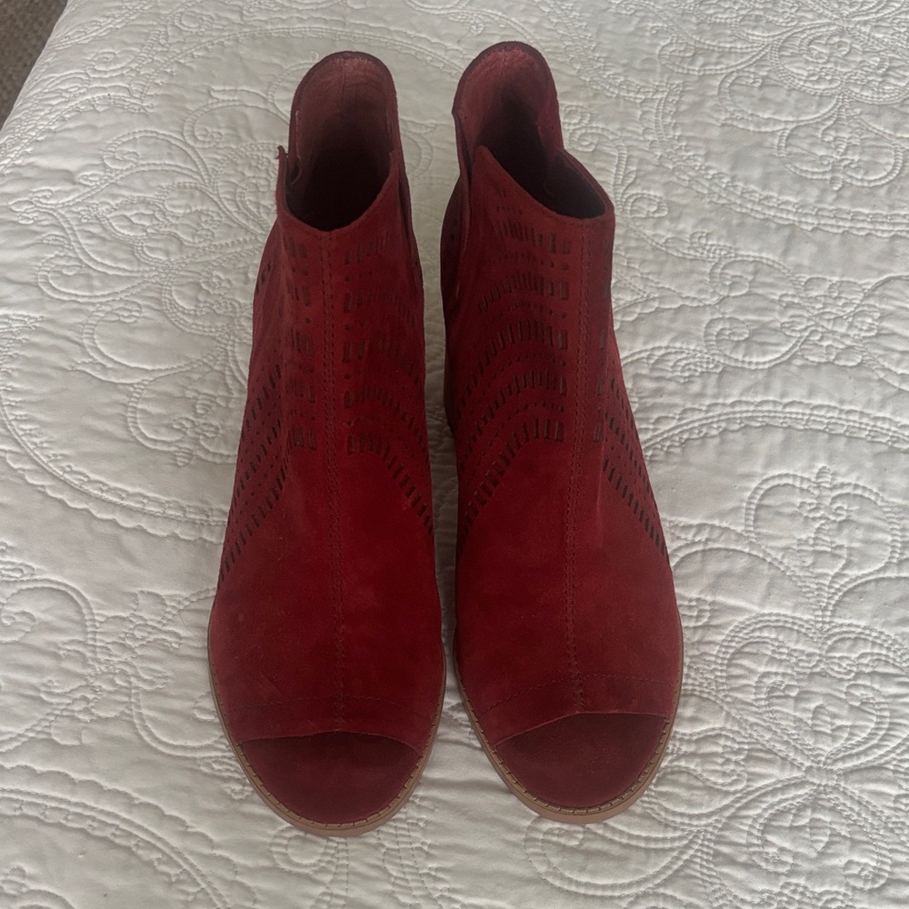 Vince Camuto Red Suede Peep-Toe Ankle Boots NWOT